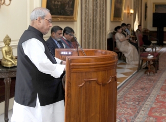 Support The Mission of A Less Cash India: President Pranab Mukherjee