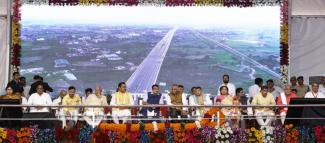 Union Minister for Road Transport & Highways and MSME, Nitin Gadkari at the inauguration of the Delhi-Meerut Expressway (Pkg III) – 6 laning of Dasna-Hapur Section, at Ghaziabad, U P, on Sept 30, 2019