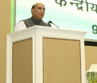 Shri Rajnath Singh inaugurates Web Portal “Bharat ke Veer”